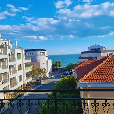 морски бряг بيت للعطل *